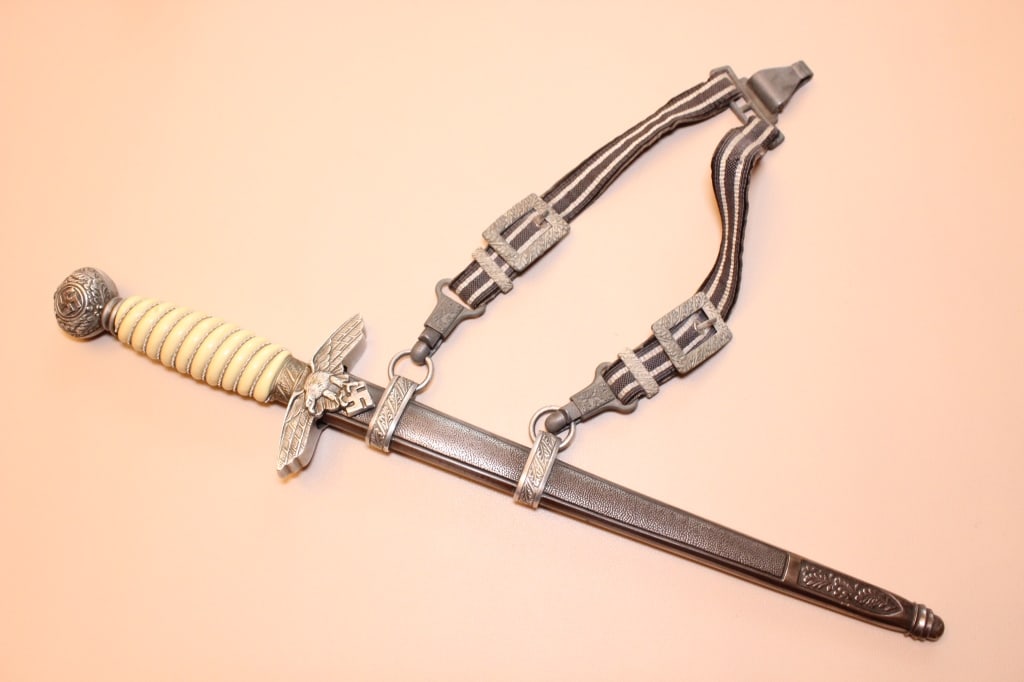 WWII German Government Official's Dagger (1 of 12)