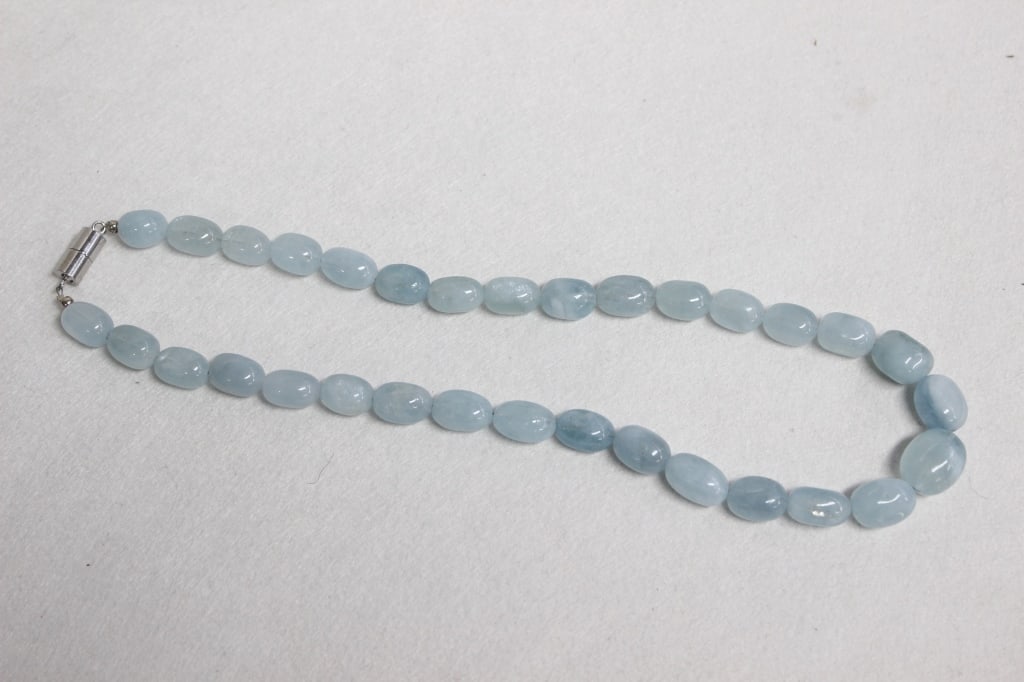 Elegant Aquamarine Beads Necklace (1 of 5)