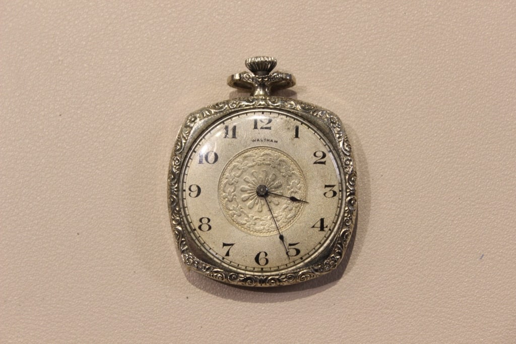 Vintage Waltham Pocket Watch (1 of 5)