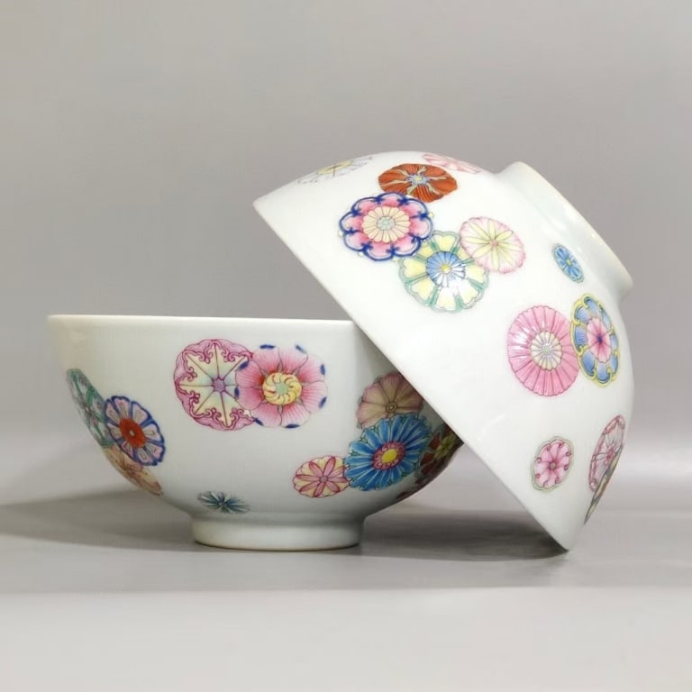Chinese Imperial Doucai Porcelain"ball-flower"Bowl: Dimension: 15cm w x 6.3cm H. : The bowls are decorated using the doucai ("contrasting colors" or "fitted colors") technique, which involves outlining the design in underglaze cobalt blue before the fi