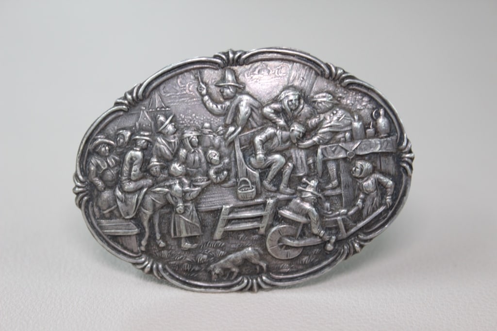 Vintage Dutch silver repoussé Brooch (1 of 5)