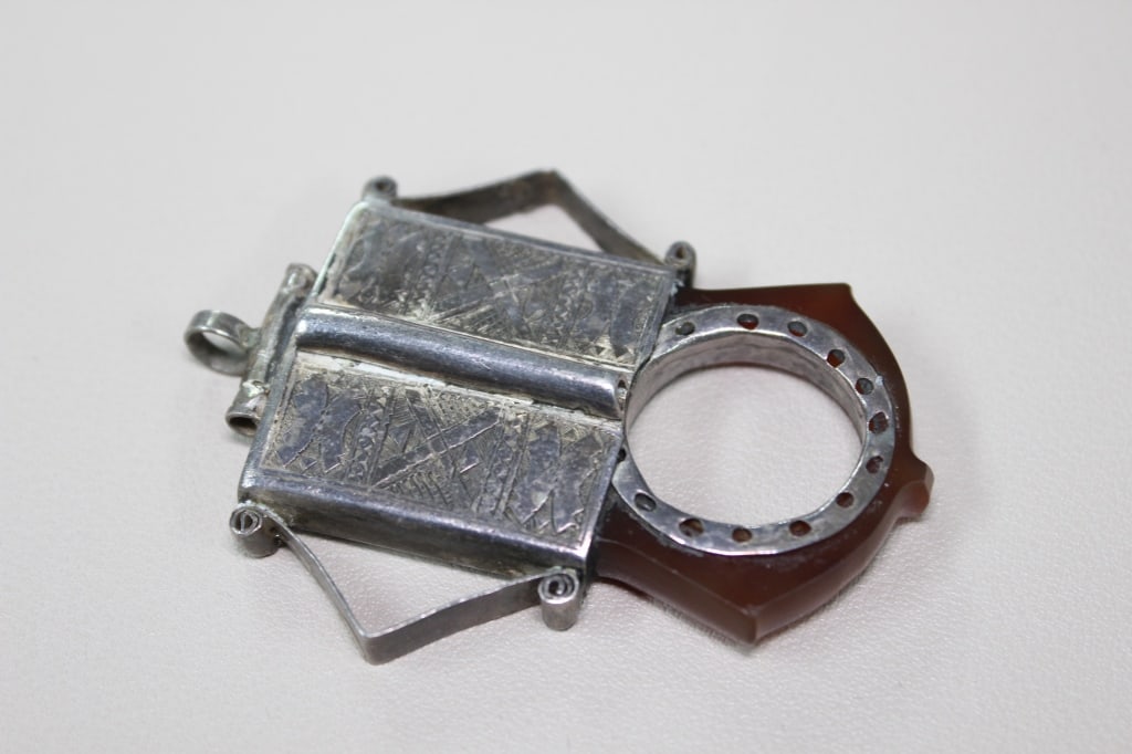 Tuareg Amulet Ring or Pendant (1 of 6)