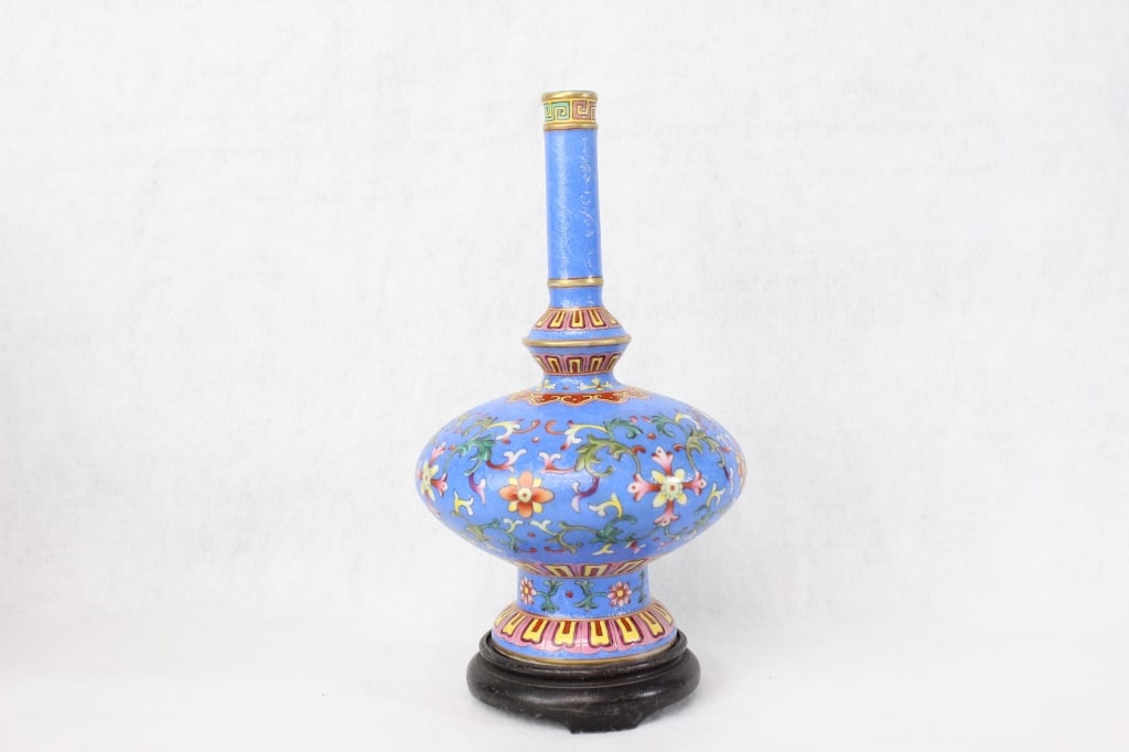 Chinese Glazed Porcelain Vase,Mark: Dimension: 9 1/4"H