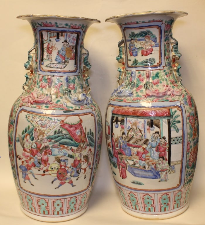 Pair of 19th.C Chinese Famille Rose Porcelain Vase (1 of 13)