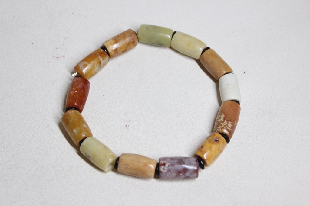 Chinese Jade Bracelet (1 of 6)