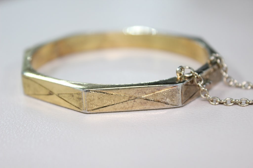 Vintage Octagonal Hinged Bangle Bracelet - 4