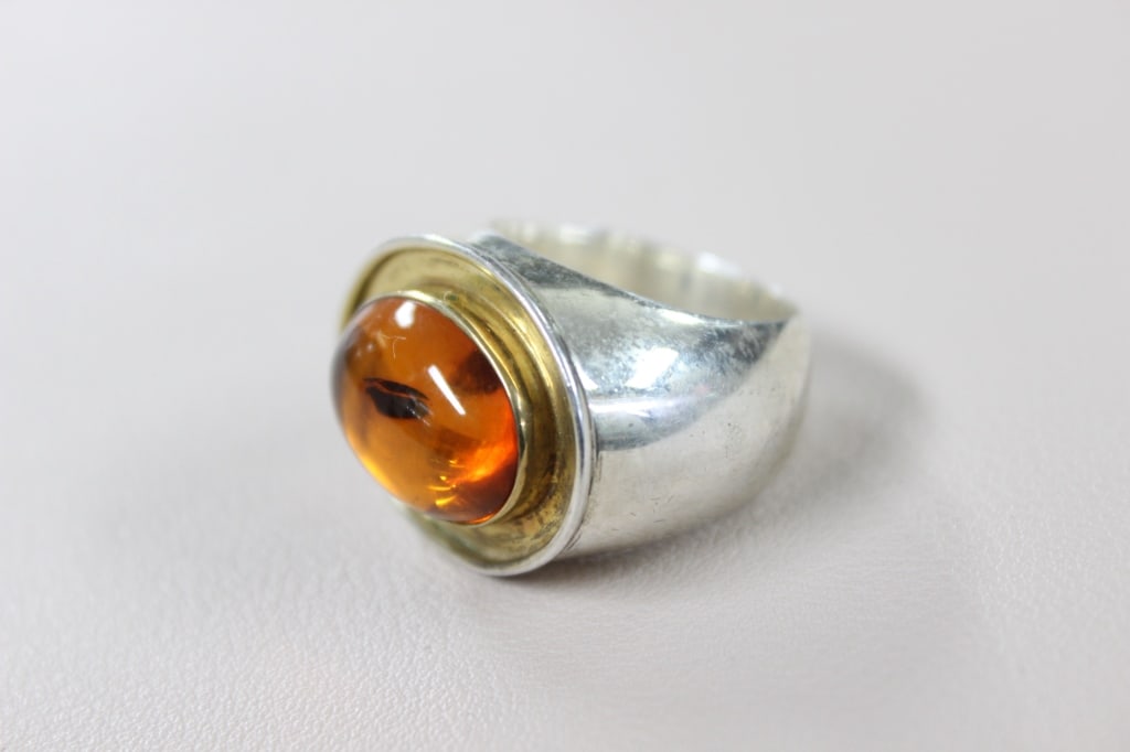 Classic Oval Amber Ring - 2