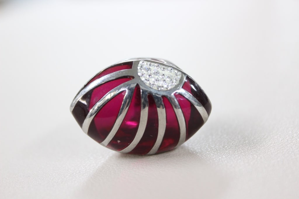 Striking Domed Cocktail Ring: Striking Domed Cocktail Ring