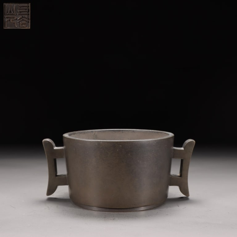 Chinese Bronze Censer (incense burner) (1 of 10)