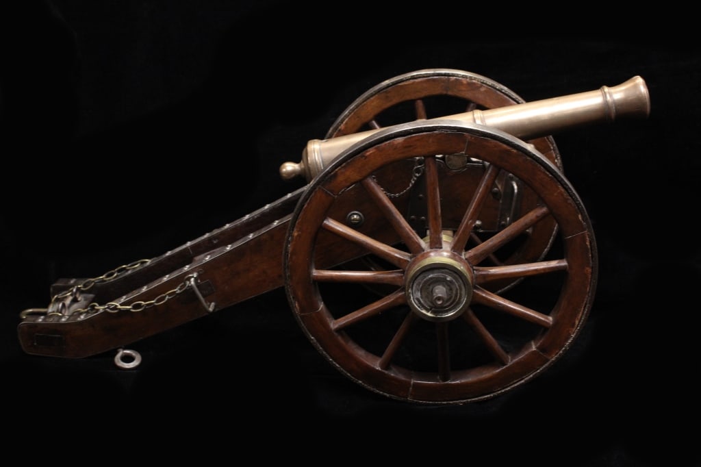 Finely Crafted Antique Table Cannon (1 of 11)
