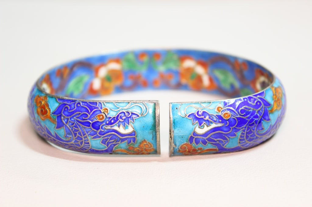 Vintage Chinese Export Cloisonné Dragon Bangle (1 of 9)