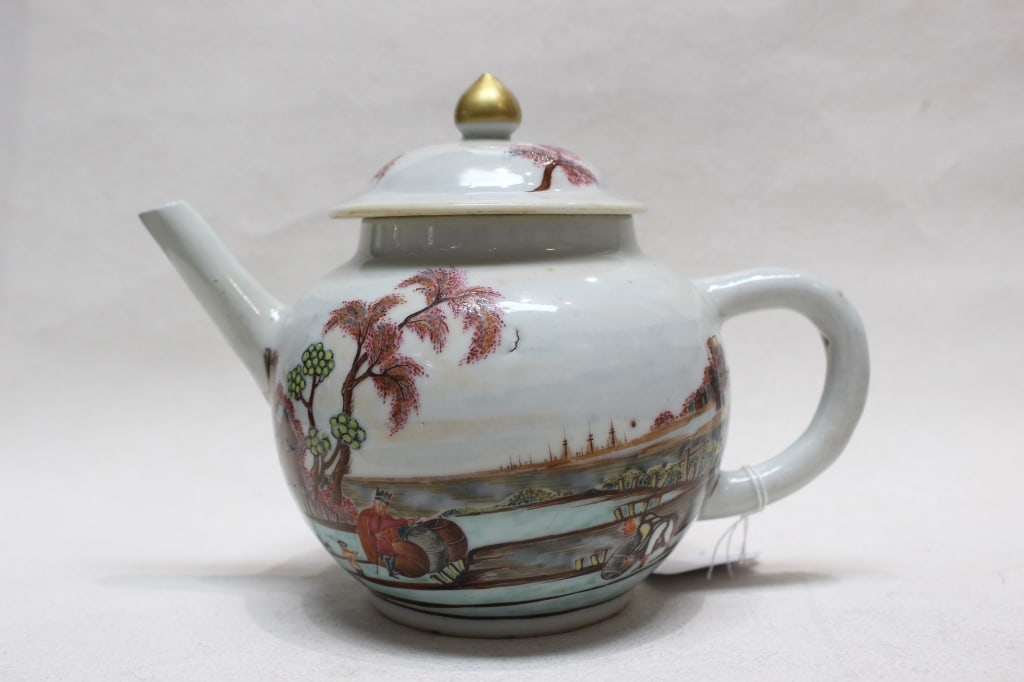 Chinese Export Hand Paint Porcelain Teapot (1 of 9)