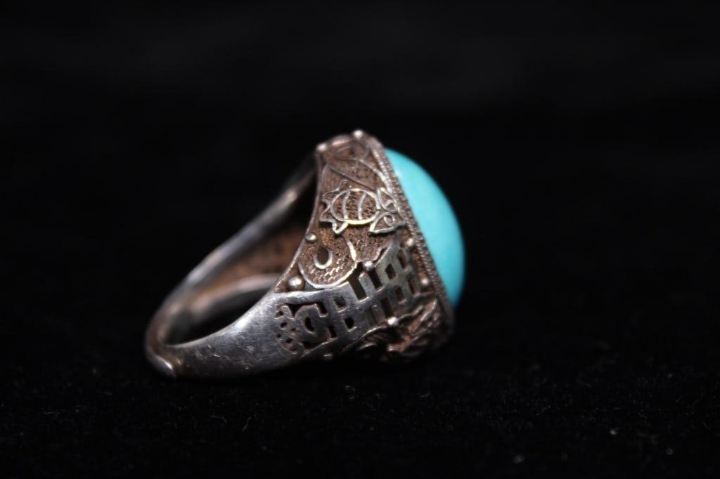 Beautiful Turquoise Silver Ring - 2