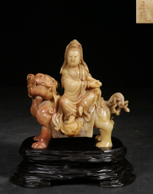 Chinese Hand-carved Shoushan Soapstone Guanyin: Chinese Hand-carved Shoushan Soapstone Guanyin. Dimension: 13.5cm H,13.5cm L,8.1cm W,weight is716.9gram.