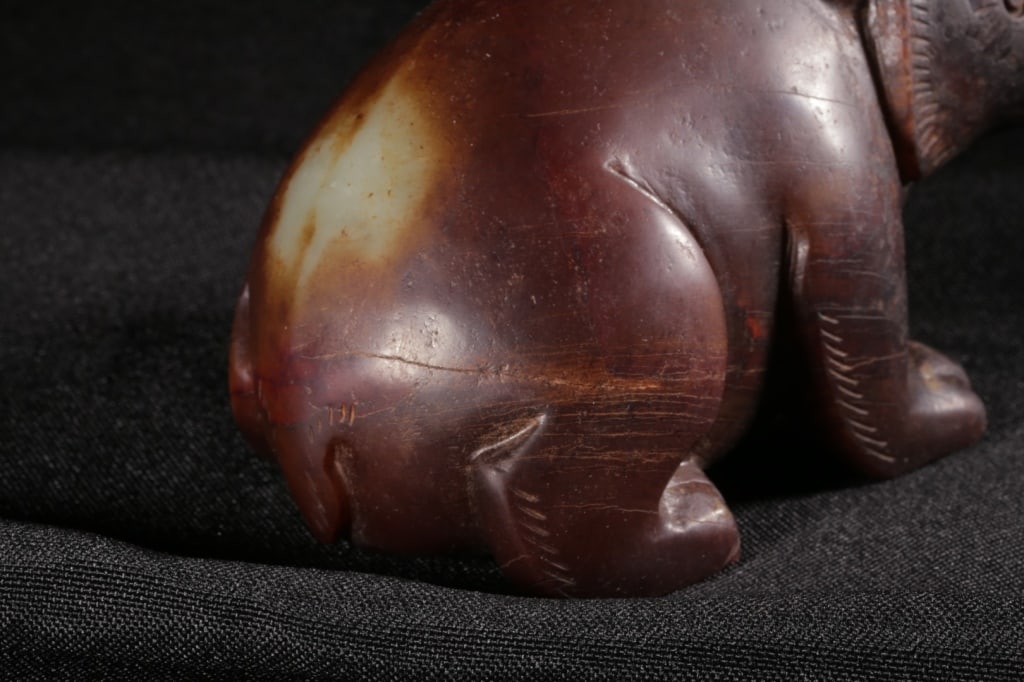 Chinese Jade Carved Bear - 4