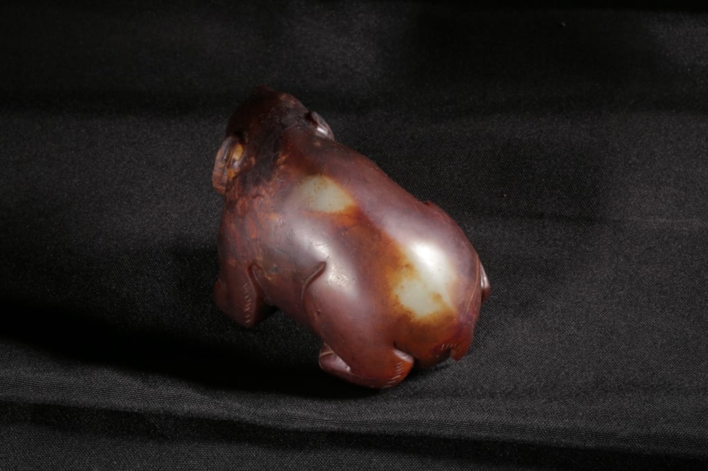 Chinese Jade Carved Bear - 8