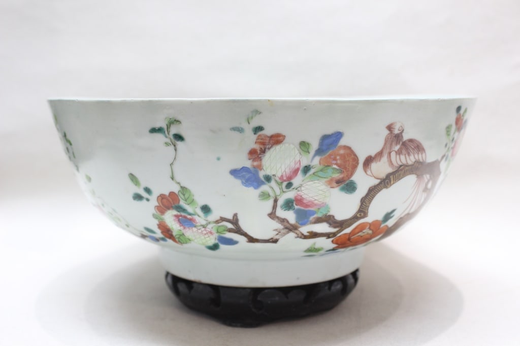 Chinese Famille Rose porcelain Punch Bowl (1 of 8)