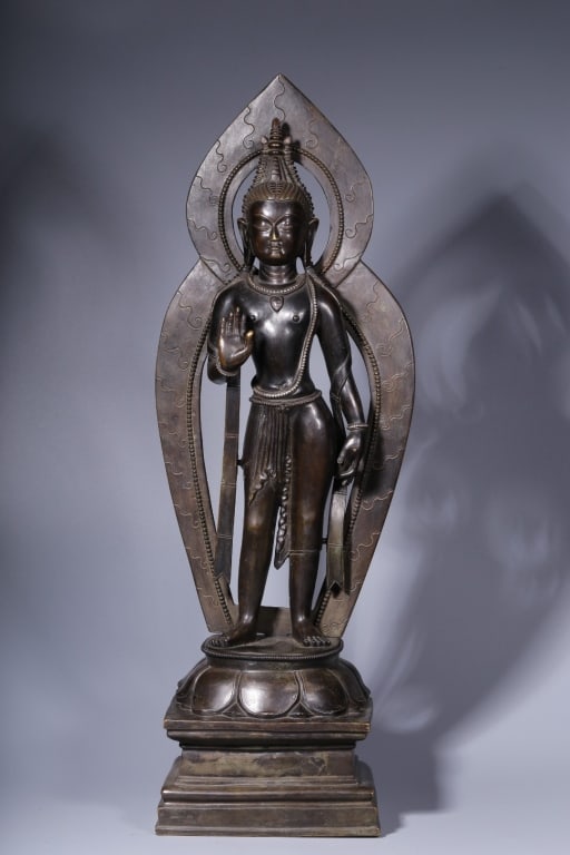 CH Mix-Metal Bronze Sculpture of Avalokiteshvara (1 of 11)