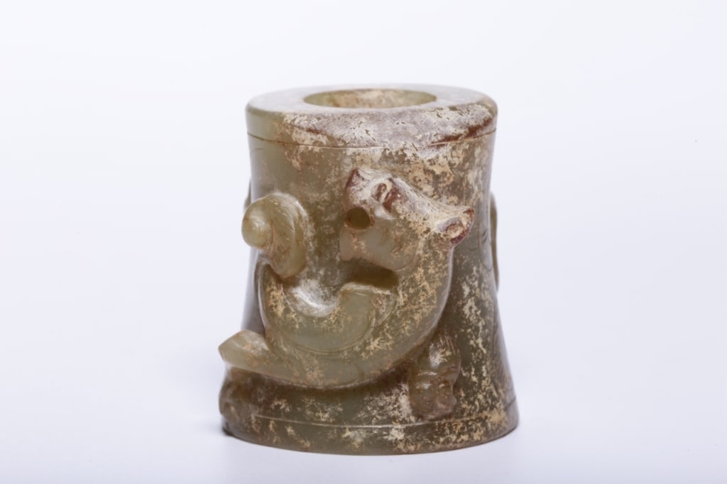 Chinese carved jade "Hydra" cylinder (1 of 6)