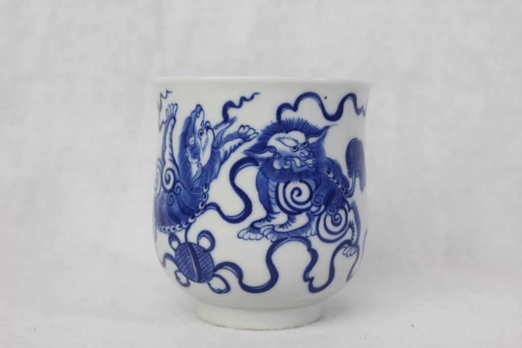 Chinese Blue and White Porcelain Cup,Mark: Chinese Blue and White Porcelain Cup,Mark Dimension: 3 1/4"H