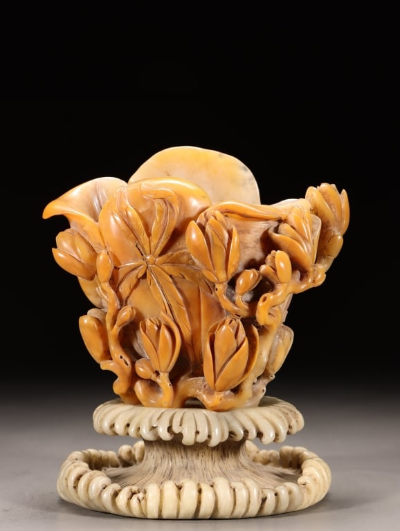 Chinese Shoushan stone Magnolia Cup: Chinese Shoushan stone Magnolia Cup Dimension: 14.6cm H x 12.5 x 9cm,weight is 870gram.