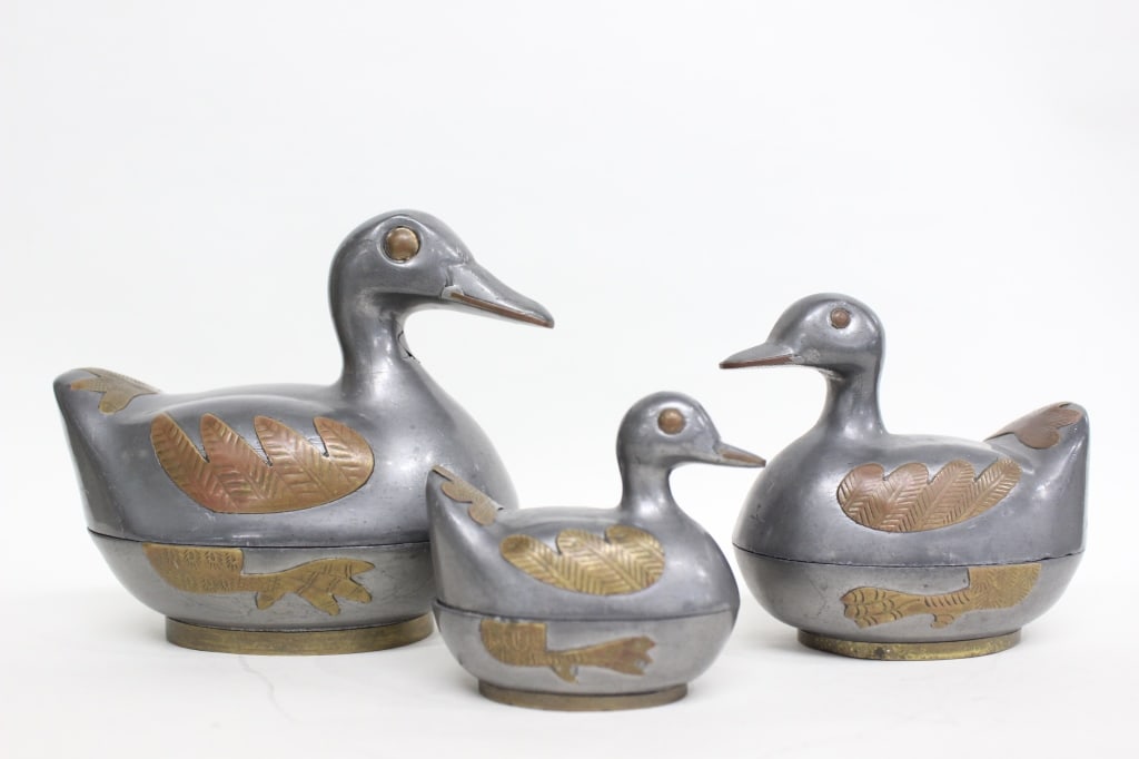 Vintage Chinese Duck Shaped Pewter&Brass Trinket B (1 of 9)