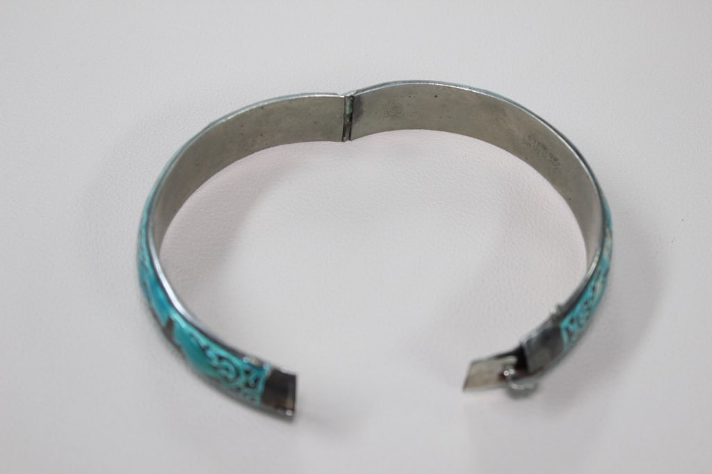 Vintage Hinged Bangle Bracelet - 5