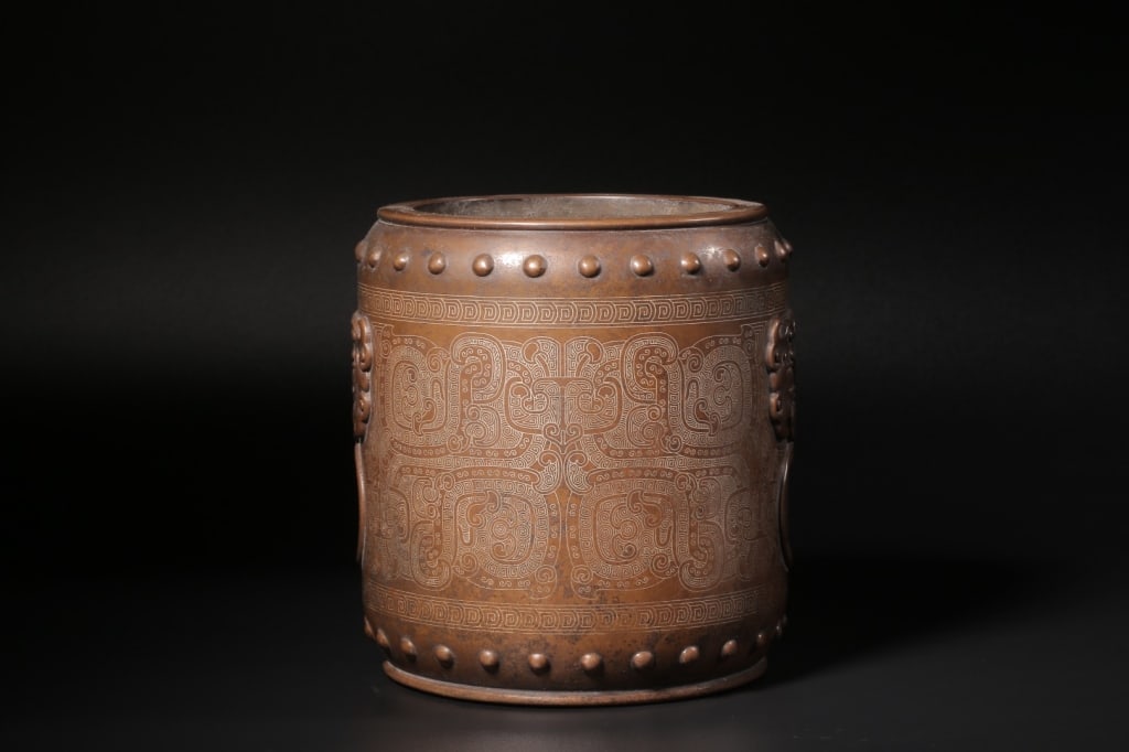 Chinese Bronze archaistic Brush Pot (1 of 8)