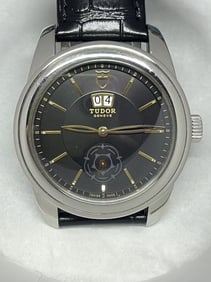 Elegant Tudor Glamour Double Date Dress Watch