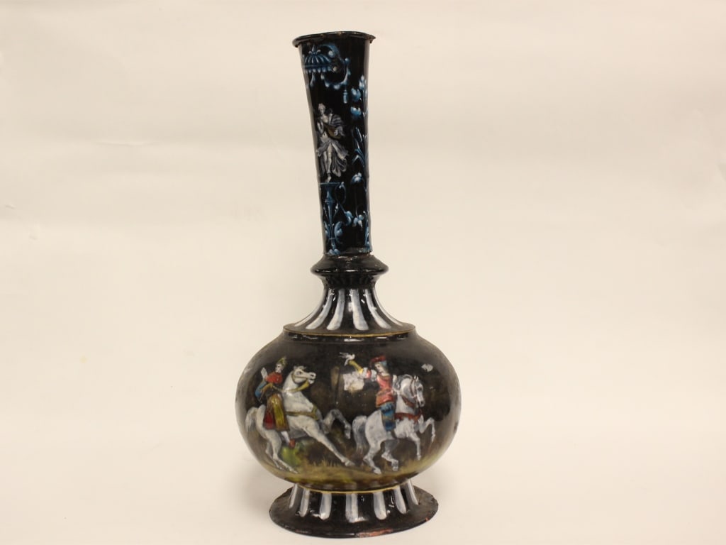 Elegance Painted narrative scene Limoges Vase: Elegance Painted narrative scene Limoges Vase Dimension : 9 1/4"H.
