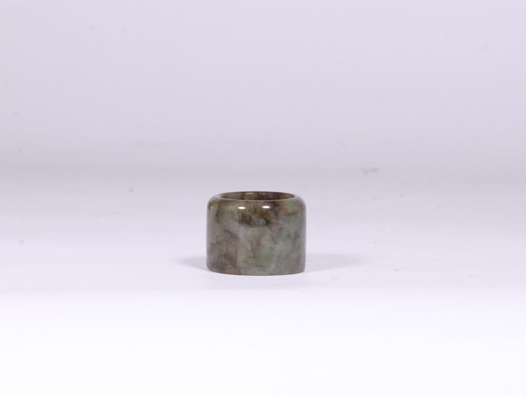 Chinese Jade Thumb Ring - 3