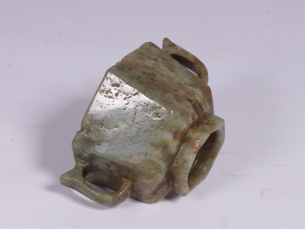Chinese Hexagonal shape Two-handled Jade Cup - 10