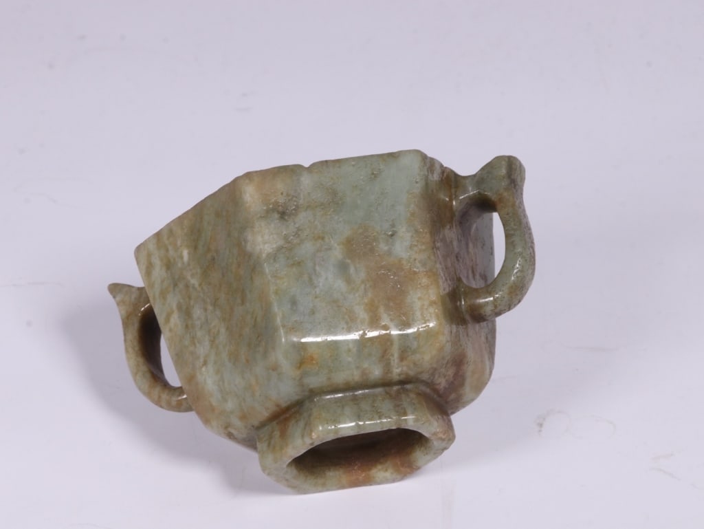 Chinese Hexagonal shape Two-handled Jade Cup - 4