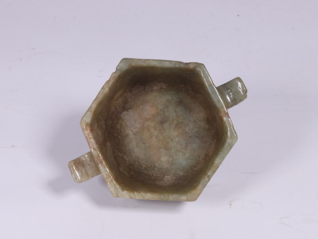 Chinese Hexagonal shape Two-handled Jade Cup - 7