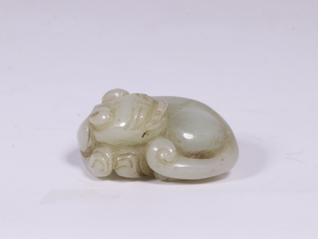 Chinese carved jade figure of a recumbent Beast (1 of 9)