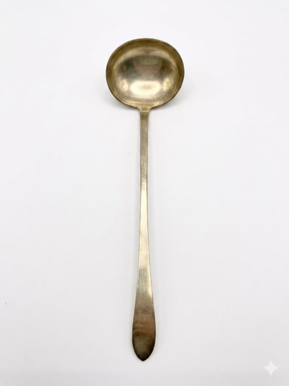 Tiffany & Co Sterling Silver Serving Ladle: Tiffany & Co Sterling Silver Serving Ladle.NO Monogram. Dimesnion:7"L