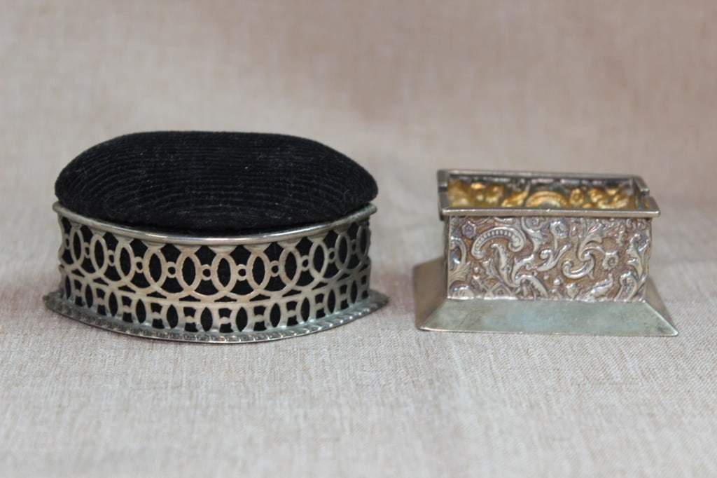 two antique sterling silver vanity accessories (1 of 7)