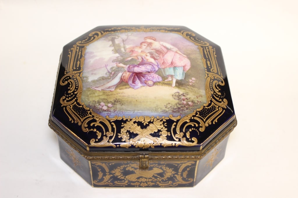 Antique 19th.C French Sevres-style Porcelain Box: antique 19th-century French Sevres-style porcelain hexagonal enamel box featuring a hand-painted scene inspired by 18th-century F?tes Galantes genre paintings. Dimension : 3 1/4"H x 7 1/2"w.