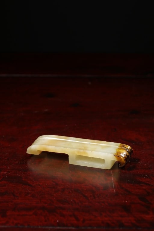 Chinese Carved Jade Sword Scabbard Slide (1 of 9)