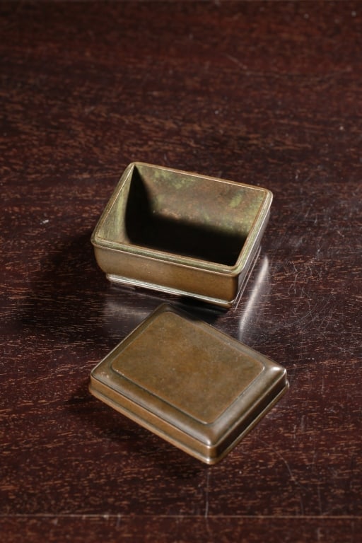 A Bronze Box - 4