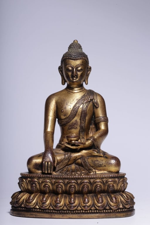Chinese Gilt-bronze figure of Gautama Buddha (1 of 8)