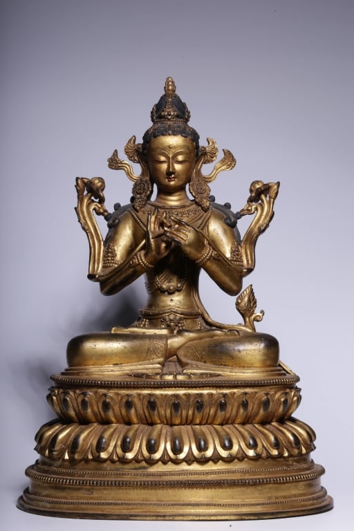 Chinese Gilt-bronze figure of the Bodhisattva (1 of 9)