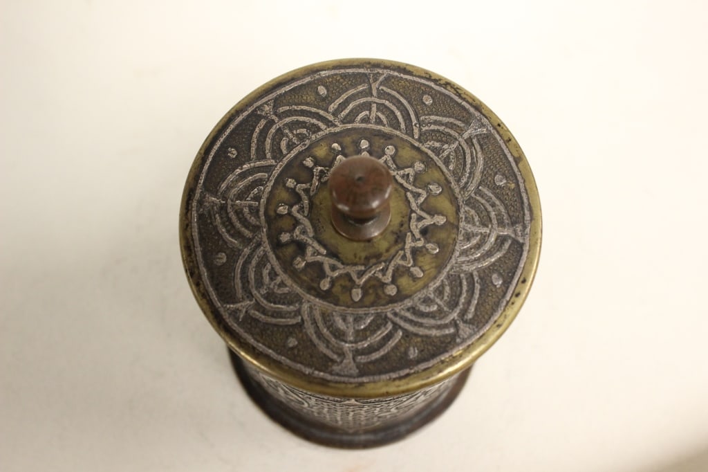Antique Middle Eastern Brass Container. - 4