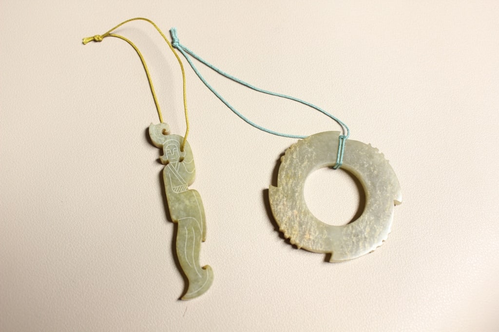 Two Chinese carved archaic Jade pendants (1 of 4)