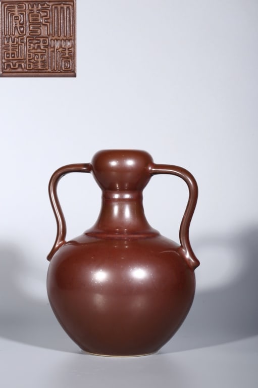 Chinese purple-gold glazed garlic-mouth double-ear: Chinese purple-gold glazed garlic-mouth double-eared vase Dimension: 23cm H x 16.5cm . The vessel features a classic garlic-mouth profile (suantou), characterized by a bulbous neck