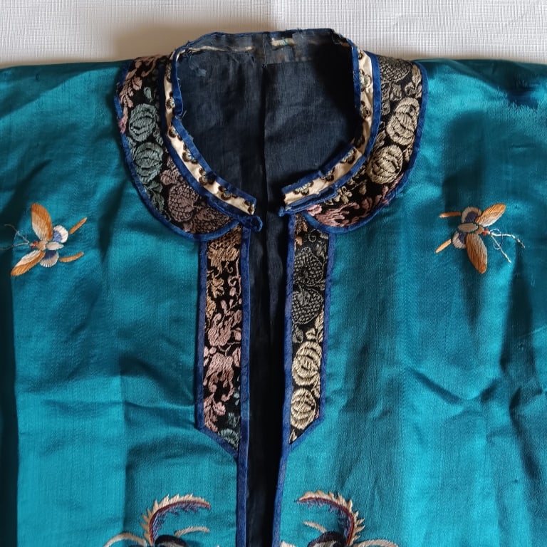 Antique Chinese Blue Embroidered Silk Robe (ao) (1 of 8)