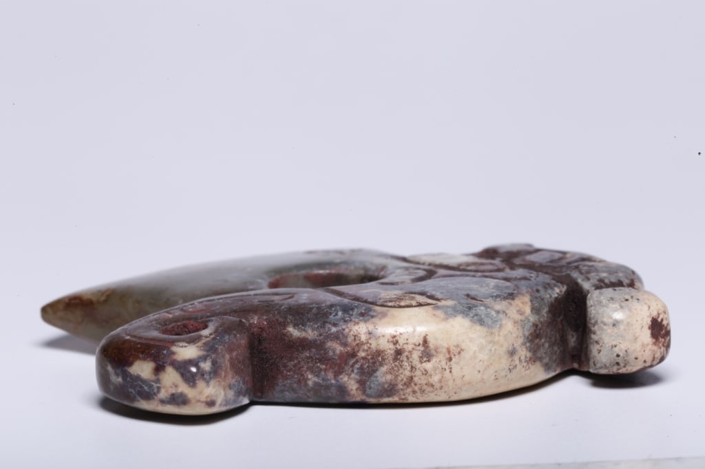Chinese archaistic jade axe-form pendant - 7