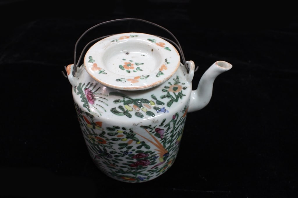 Chinese Famille Rose Porcelain Teapot (1 of 4)