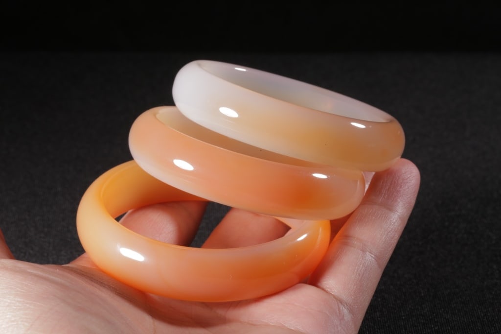 Three Chinese Agate Carved Bangles. - 11