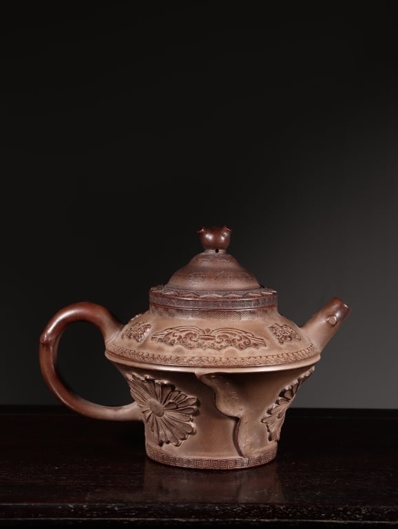 Chinese Yixing Zisha clay teapot,Mark (1 of 9)